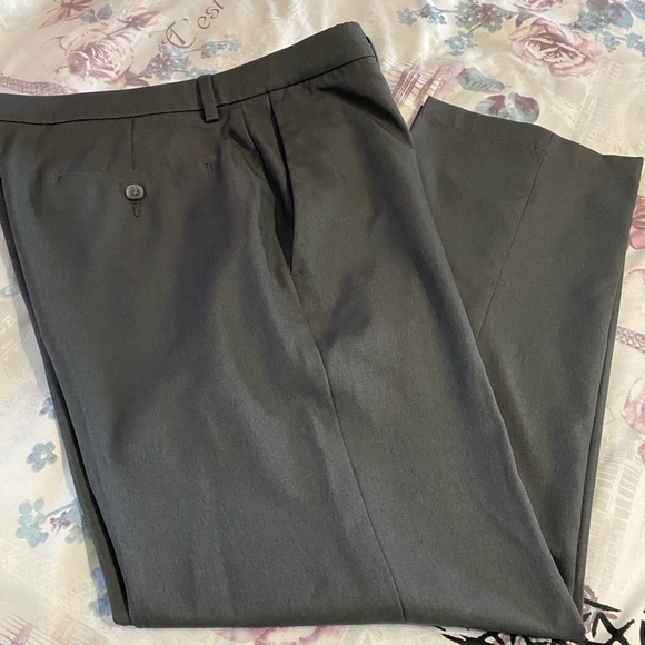 Men’s Golf Pant - Picture 2 of 4